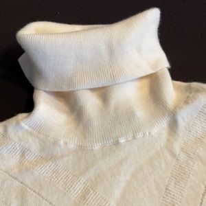 Merino wool turtleneck
